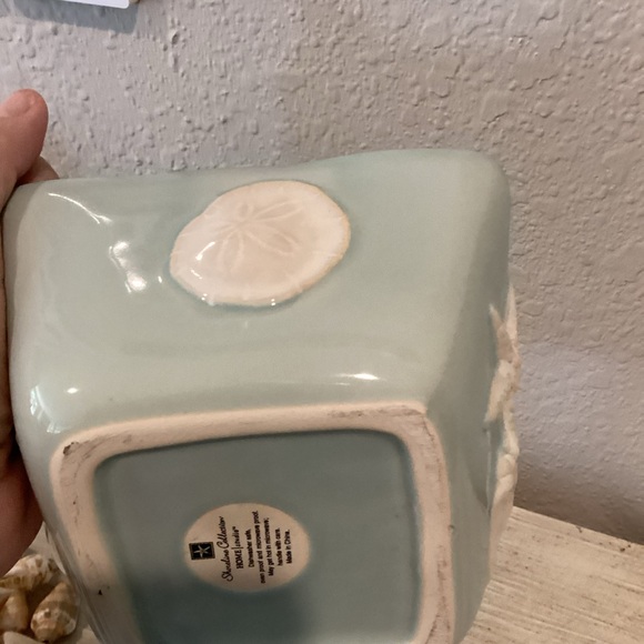 Blue Ceramic Bowl with Seashell Design - Picture 6 of 7